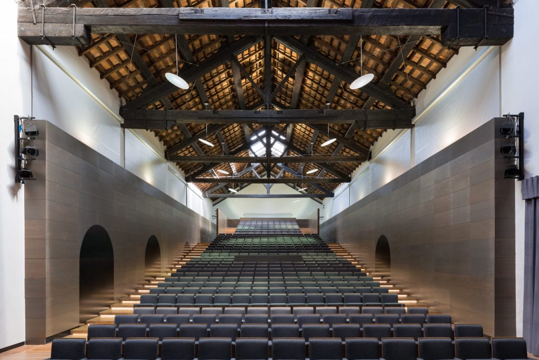 fotografo interni architettura industriale Toscana